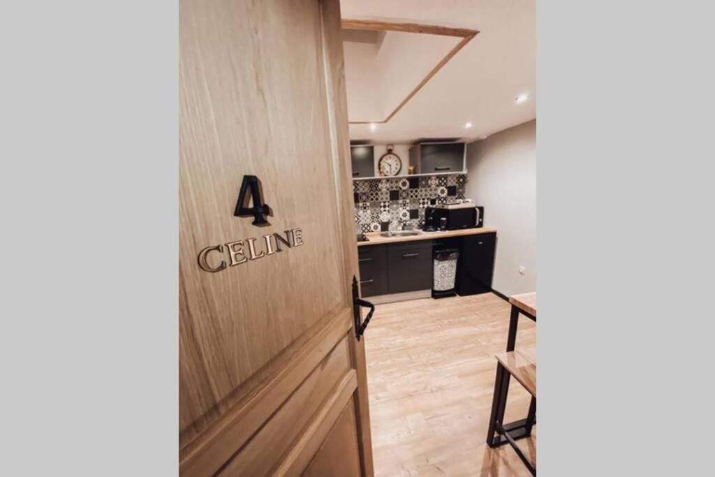 Appartement Romantique Parisien, Baignoire Retro Au Pied Du Lit Boulogne-sur-Mer Ngoại thất bức ảnh