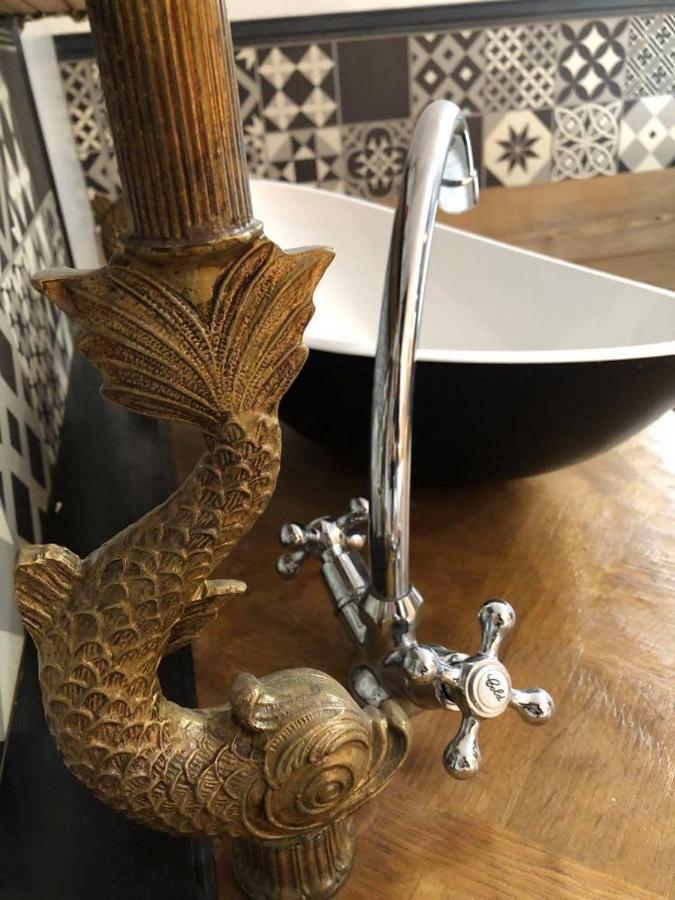 Appartement Romantique Parisien, Baignoire Retro Au Pied Du Lit Boulogne-sur-Mer Ngoại thất bức ảnh